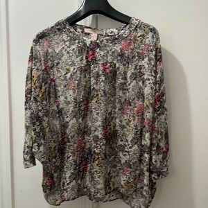FOREVER 21 CONTEMPORARY COLLECTION PRINTED TOP
